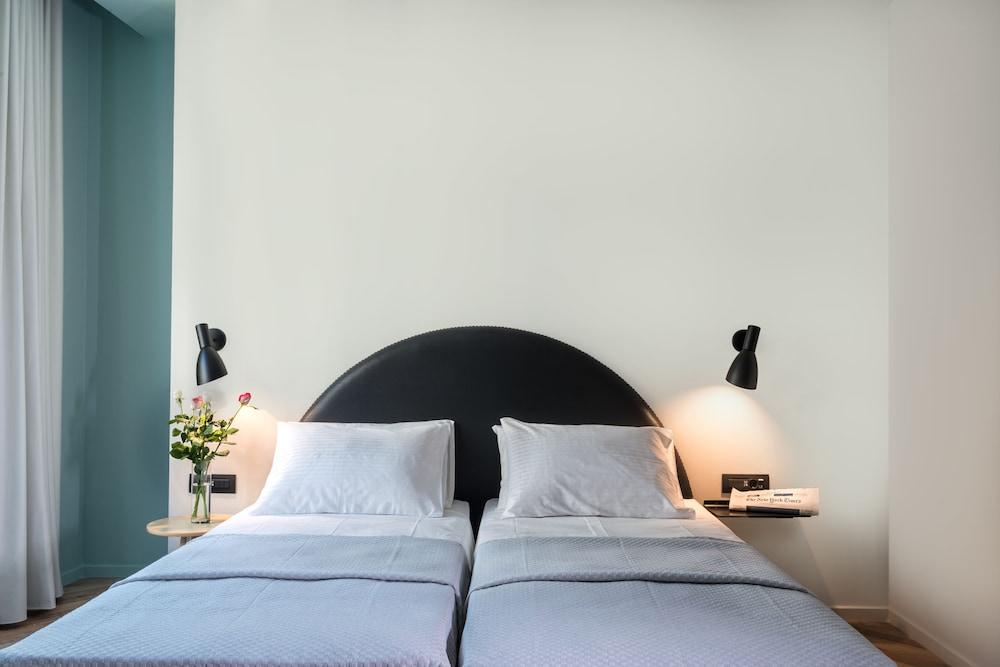 Athens One Smart Hotel Ngoại thất bức ảnh
