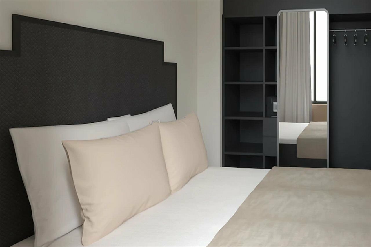 Athens One Smart Hotel Ngoại thất bức ảnh
