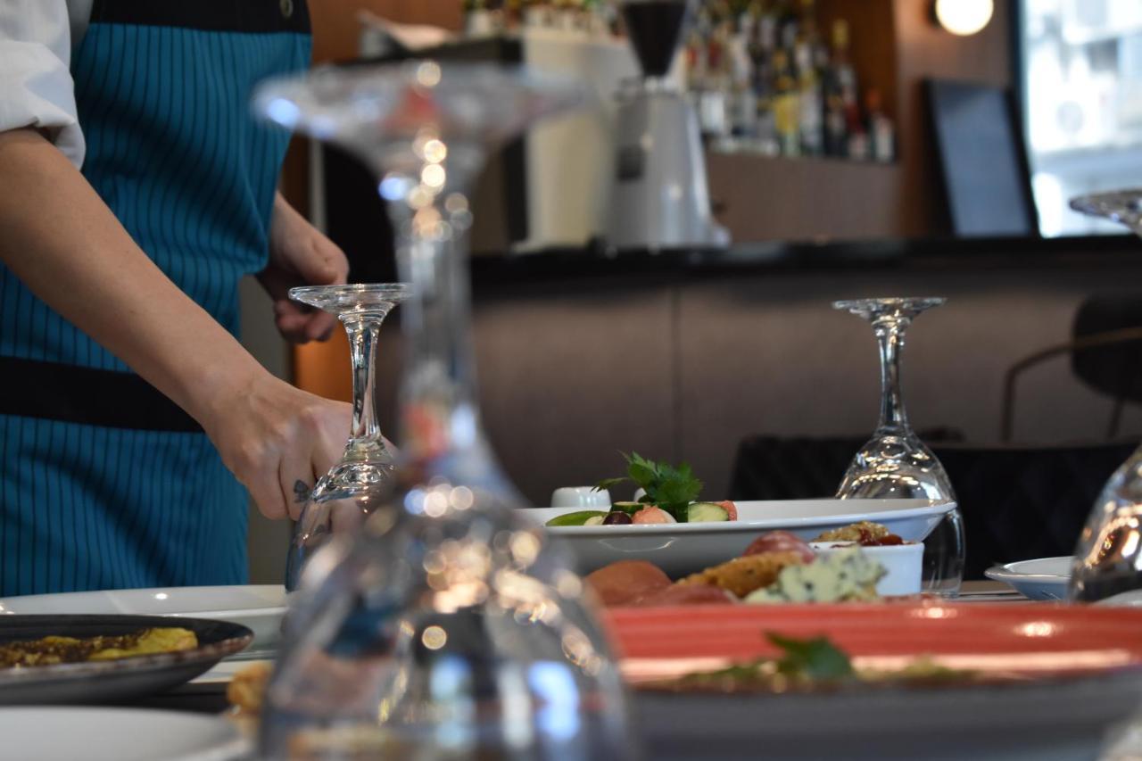 Athens One Smart Hotel Ngoại thất bức ảnh